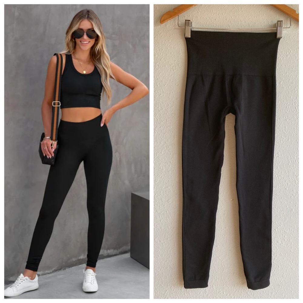 Spanx Seamless Sculpt Leggings Preppy Black  Athleisure Minimalist Stretch